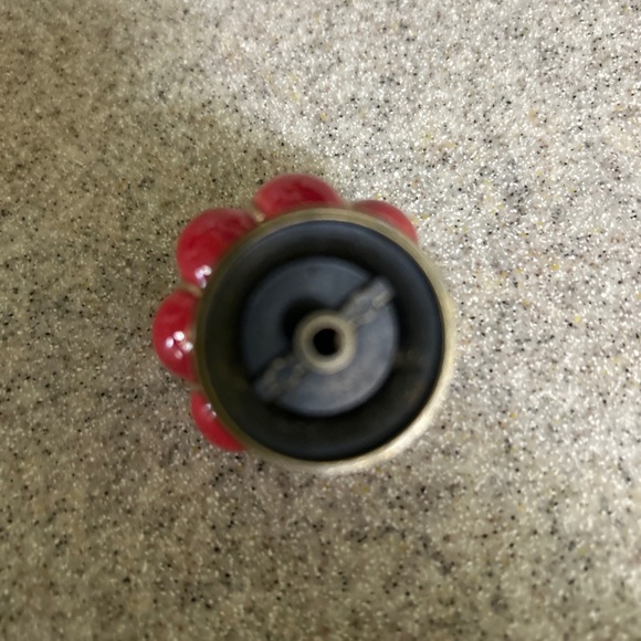 Yagote Ceramic Pumpkin Knob red in color total 6 plus hardware - Picture 3 of 5